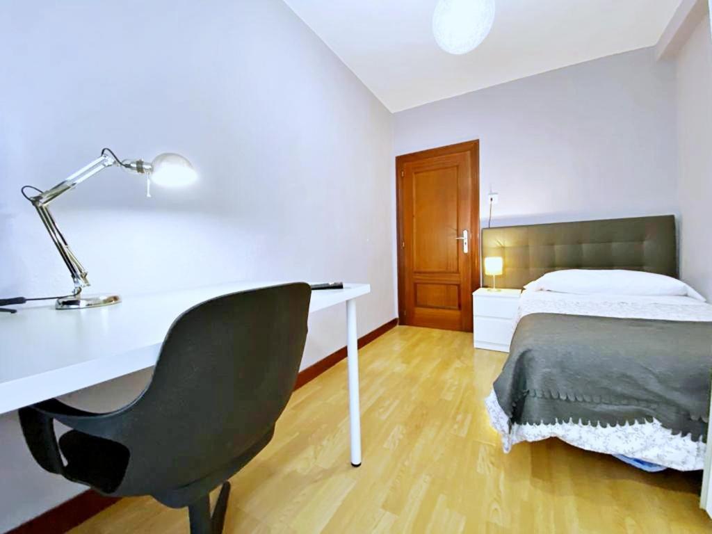 Apartamentos Milan 1 Wifi Y Parking Gratuito Οβιέδο Εξωτερικό φωτογραφία